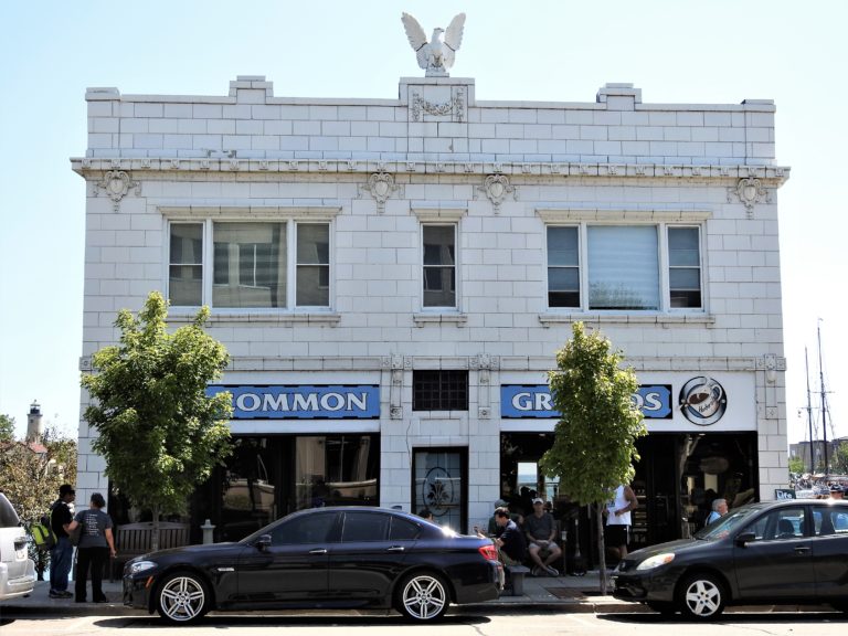 Front Entrance, Harborside Common Grounds Coffee House   Kenosha, WI